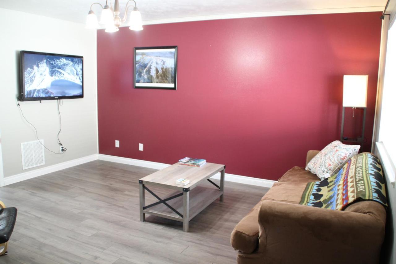 3 Queen Beds, 1 Twin Bed, 2 Rooms, 1 And A Half Bath, Self Check-In, Flexcation Equipped Idaho Falls Exteriör bild